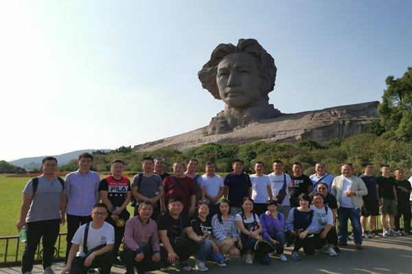 建投管線(xiàn)與戶(hù)外聯(lián)合黨支部重溫紅色記憶 、牢記使命初心