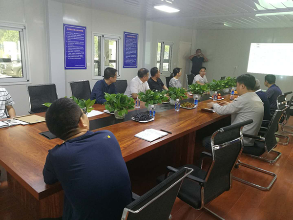 集團公司領(lǐng)導現場(chǎng)調研麗水路道路工程