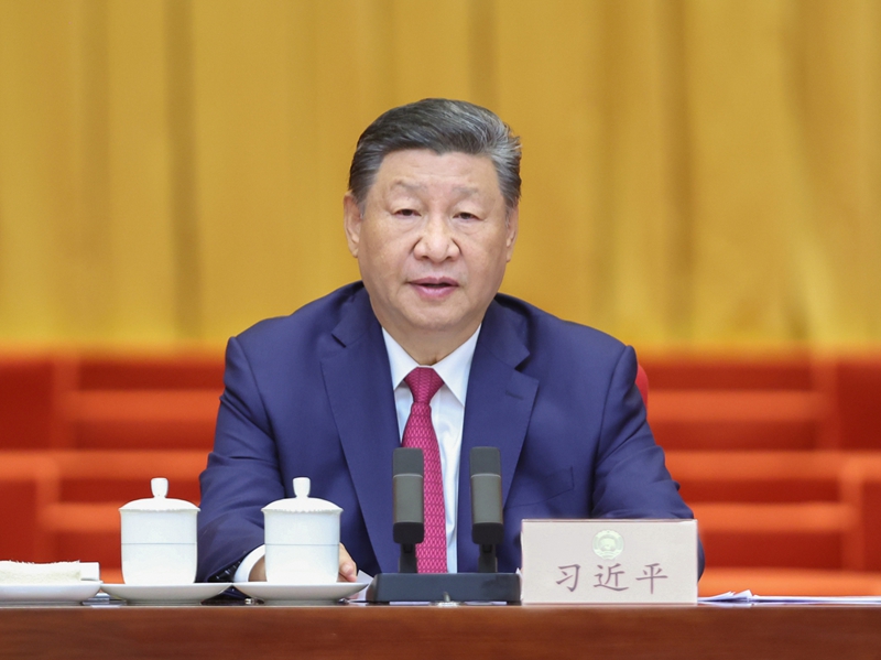 習近平在慶祝中國人民政治協(xié)商會(huì )議成立75周年大會(huì )上發(fā)表重要講話(huà)強調：更加充分發(fā)揮人民政協(xié)的顯著(zhù)政治優(yōu)勢 不斷鞏固發(fā)展生動(dòng)活潑安定團結的政治局面
